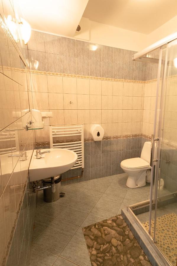 Zajazd Chyzne Exteriér fotografie